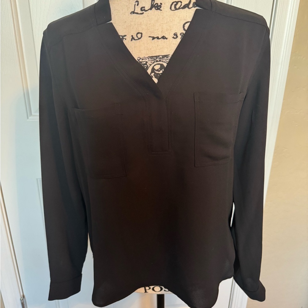 Nine West Women’s Long Sleeve V Neck Black Top Size PM EUC